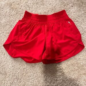 Lululemon tracker low rise shorts
